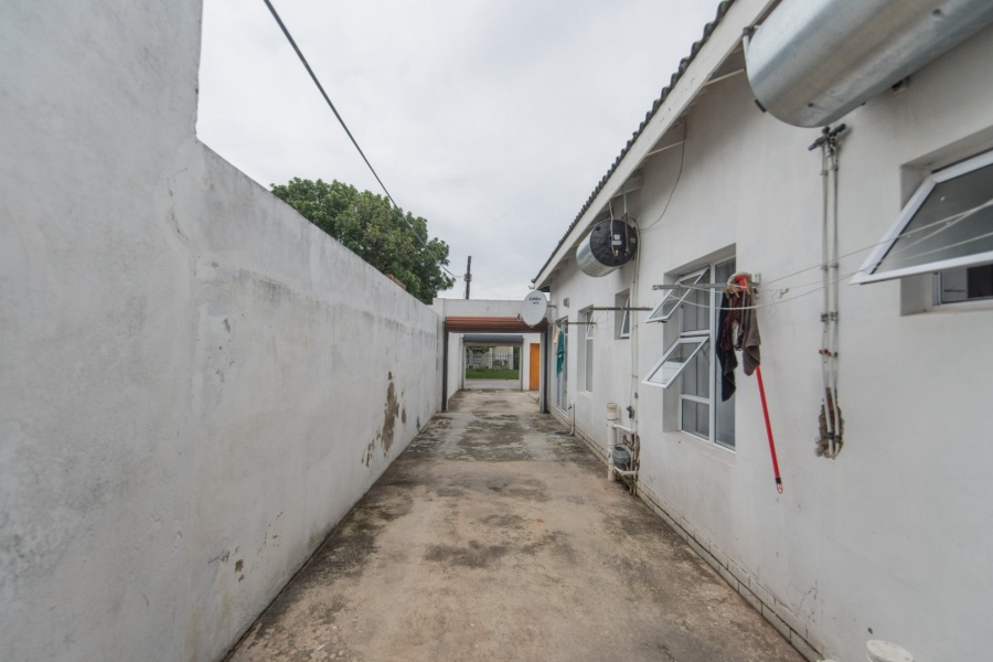 6 Bedroom Property for Sale in Newton Park Eastern Cape